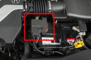 Sigortaların motor bölmesindeki yeri: Acura RLX (2014, 2015, 2016, 2017, 2018 -...)
