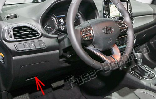 Sigortaların yolcu bölmesindeki yeri: Hyundai Elantra GT (2018, 2019)
