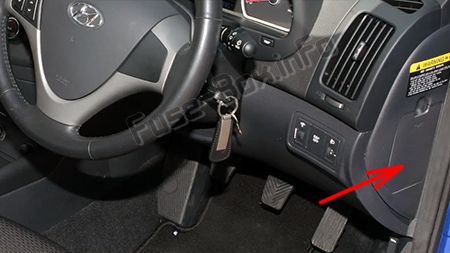 Sigortaların yolcu bölmesindeki yeri (RHD): Hyundai i30 (2008-2011)