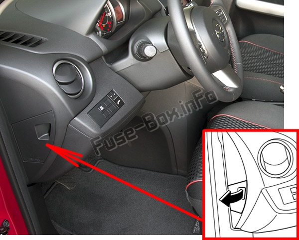 Sigortaların yolcu bölmesindeki yeri: Mazda 2 (DE; 2007-2014)