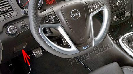 Sigortaların yolcu bölmesindeki yeri (LHD): Opel / Vauxhall Insignia A (2009-2017)