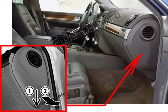 Sigortaların yolcu bölmesindeki yeri: Volkswagen Touareg (2006-2010)